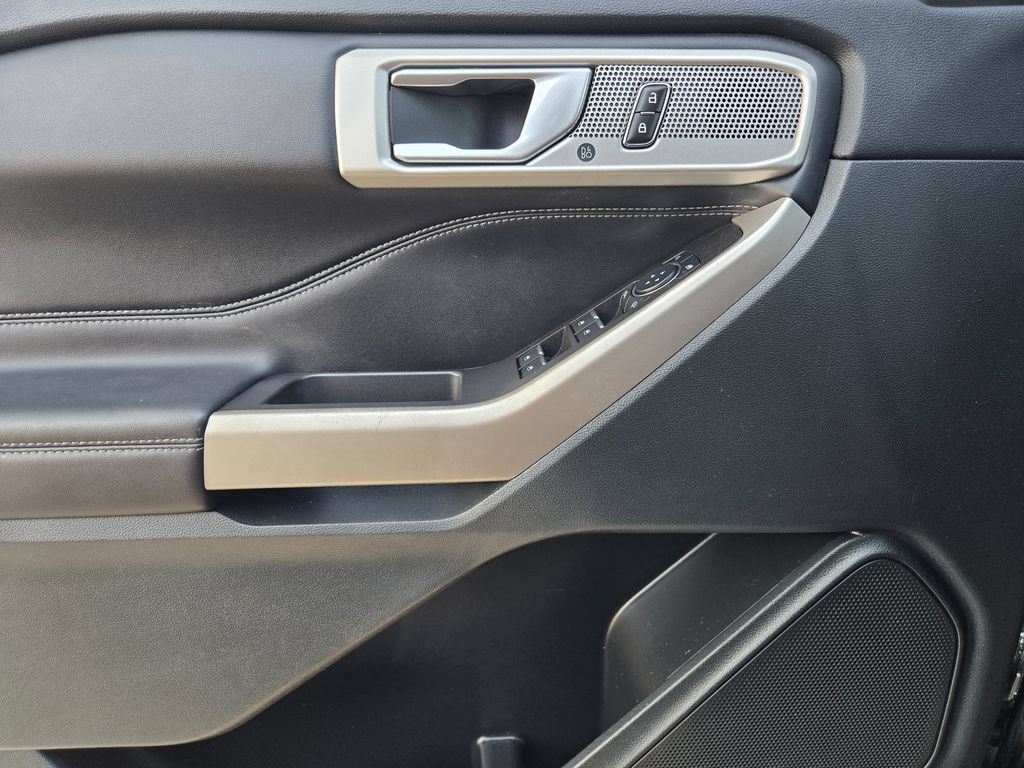 Used 2023 Ford Explorer Limited RWD image 17