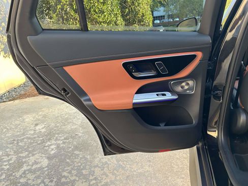 Certified 2025 Mercedes-Benz GLC 300 4MATIC image 39