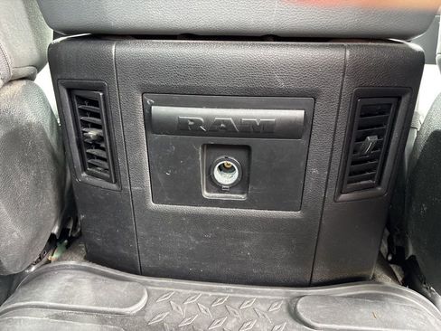 Used 2018 RAM 2500 Big Horn AWD/4WD image 42