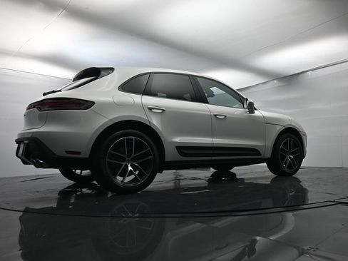 Used 2025 Porsche Macan image 56