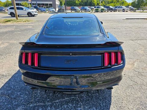 Used 2017 Ford Mustang GT w/ GT Performance Package image 6