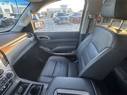 Used 2019 GMC Yukon Denali w/ Enhanced Security Package image 22