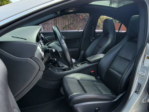 Used 2016 Mercedes-Benz CLA 250 image 4