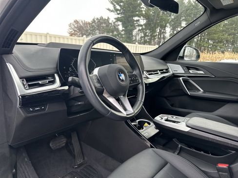 Used 2023 BMW X1 xDrive28i w/ Premium Package image 19