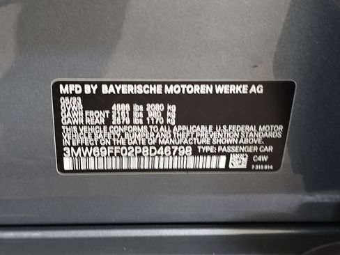 Used 2023 BMW 330i Sedan w/ Convenience Package RWD image 33
