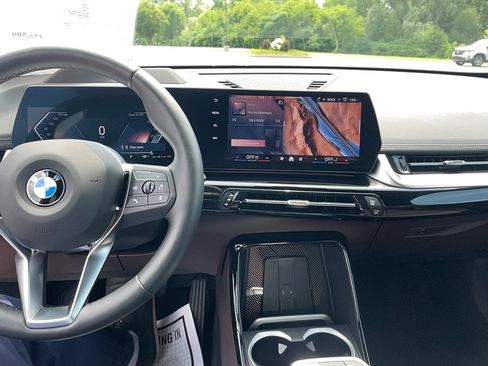 Used 2025 BMW X1 xDrive28i image 11