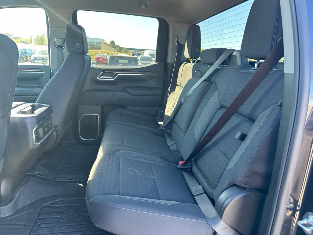 Used 2024 GMC Sierra 1500 Elevation w/ LPO, Elevation Black Package AWD/4WD image 7
