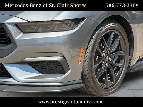 Used 2025 Ford Mustang Premium RWD image 8