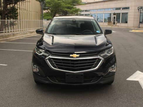 Used 2020 Chevrolet Equinox LT w/ LPO, Floor Liner Package AWD/4WD image 3