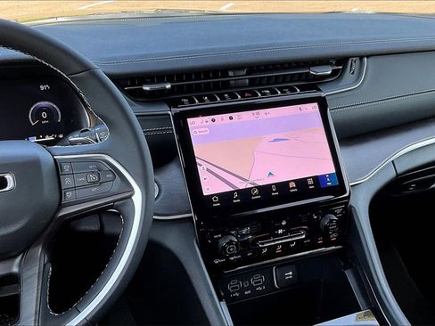 New 2025 Jeep Grand Cherokee L Limited w/ Trailer Tow Package image 7