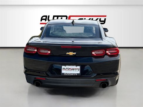 Used 2019 Chevrolet Camaro LT image 6