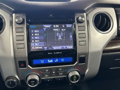 Used 2014 Toyota Tundra Limited image 9