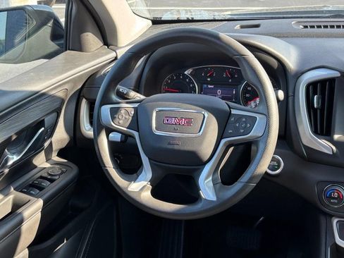 Used 2022 GMC Terrain SLE w/ Driver Convenience Package FWD image 12