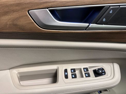 New 2026 Volkswagen Atlas SE image 10