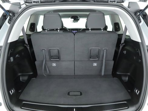 Used 2023 Jeep Grand Cherokee L Laredo image 18