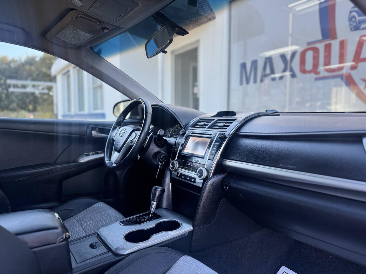 Used 2012 Toyota Camry SE FWD image 47