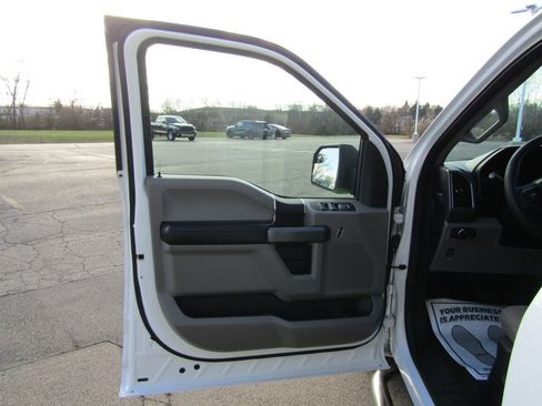 Used 2018 Ford F150 XLT image 11