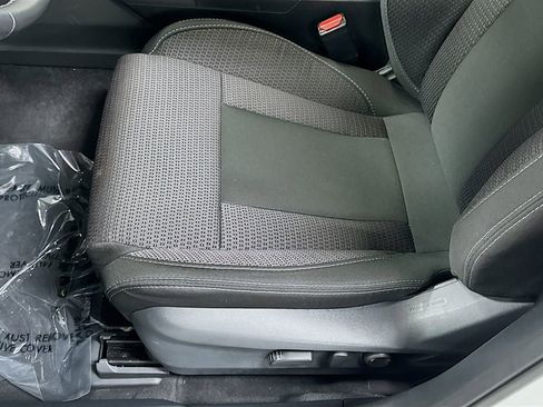 Certified 2025 Subaru Outback Premium AWD/4WD image 17
