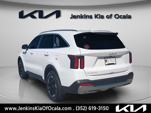 New 2026 Kia Sorento S image 5