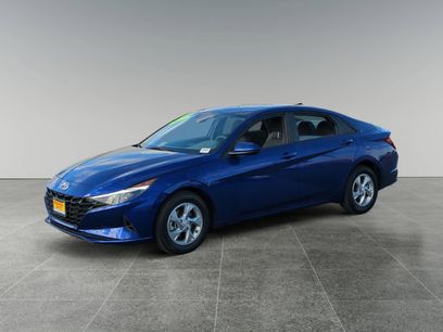 Used 2023 Hyundai Elantra SE