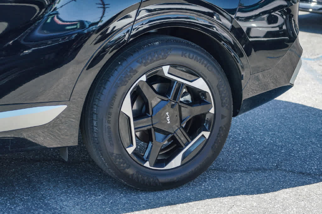 Certified 2026 Kia Sportage SX FWD image 10
