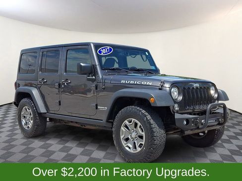 Used 2018 Jeep Wrangler Unlimited Rubicon w/ Connectivity Group AWD/4WD image 1
