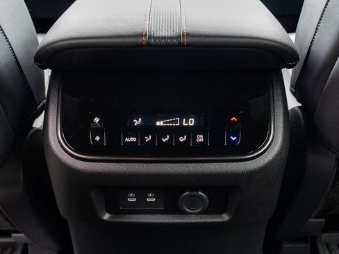 New 2026 Nissan Armada PRO-4X w/ Captain's Chari Seat Package AWD/4WD image 10