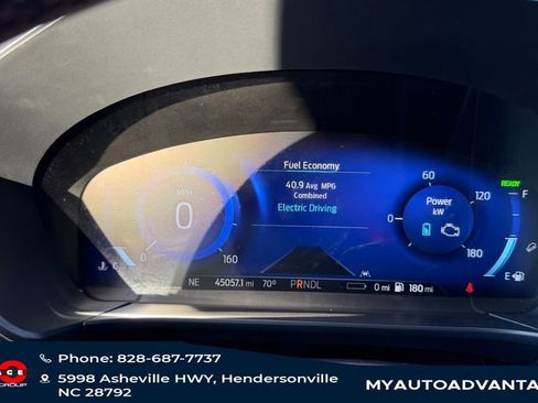 Used 2022 Ford Escape Titanium w/ Titanium Premium Package image 27