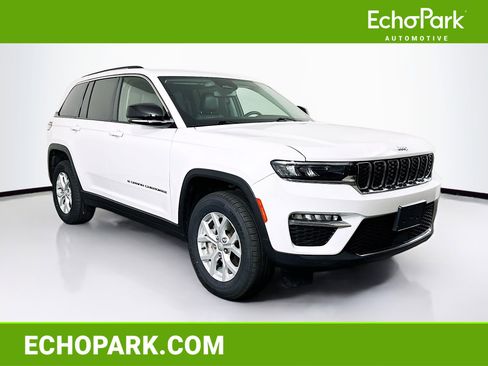 Used 2023 Jeep Grand Cherokee Limited AWD/4WD image 1