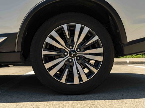 Used 2020 Mitsubishi Outlander SEL FWD image 15