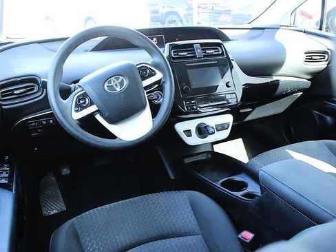 Used 2017 Toyota Prius Two w/ Prius Two Safety Plus Package FWD image 11