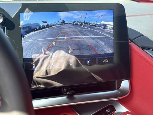 Used 2023 Chevrolet Corvette Stingray w/ Z51 Performance Package image 18