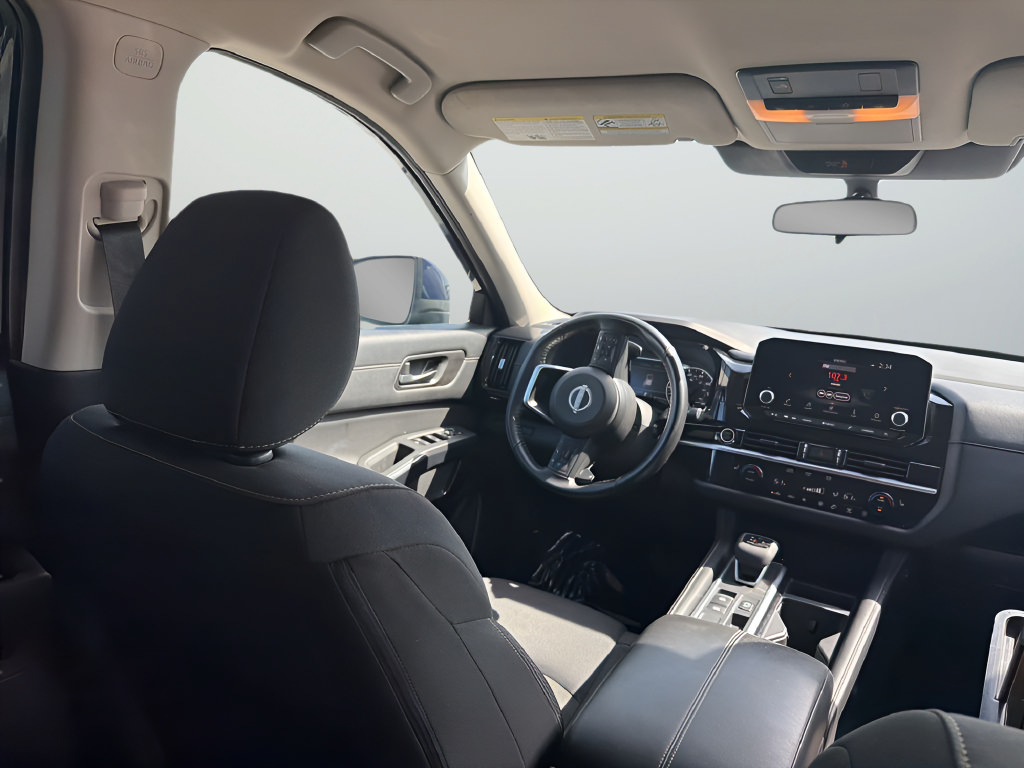 Certified 2024 Nissan Pathfinder SV FWD image 20