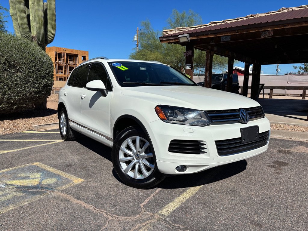 Used 2011 Volkswagen Touareg Sport AWD/4WD image 4