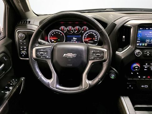 Used 2021 Chevrolet Silverado 1500 LT Trail Boss image 9