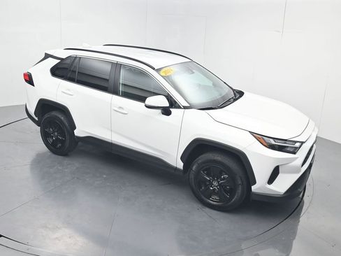 Used 2024 Toyota RAV4 XLE FWD image 55