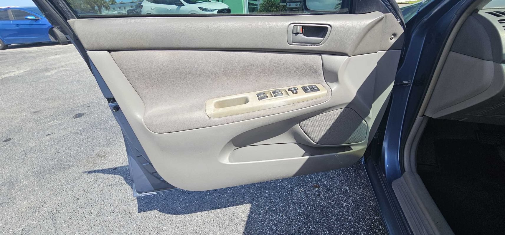 Used 2003 Toyota Camry LE FWD image 12