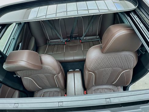 Used 2021 BMW 530e xDrive w/ Executive Package image 14