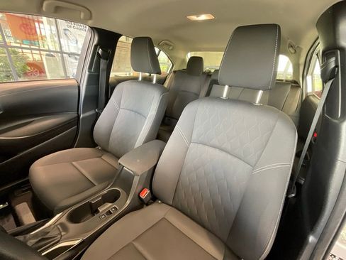 Certified 2025 Toyota Corolla LE FWD image 9