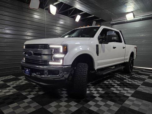 Used 2017 Ford F350 Lariat image 41