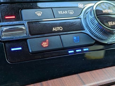Used 2021 Lincoln Navigator Reserve AWD/4WD image 24