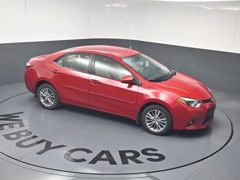 Used 2014 Toyota Corolla LE w/ Body Protection Package FWD image 23