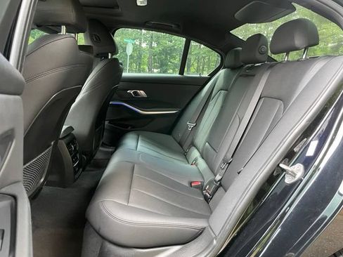 Used 2021 BMW 330i Sedan w/ Premium Package RWD image 15