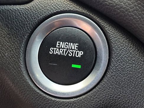 Used 2023 Chevrolet Equinox LT AWD/4WD image 20