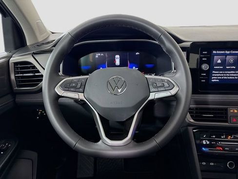 New 2026 Volkswagen Taos SE AWD/4WD image 12
