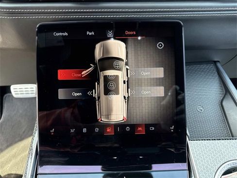 Used 2025 Cadillac Escalade ESV V image 26