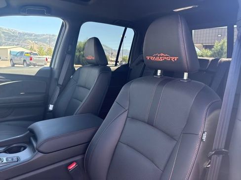 Certified 2025 Honda Ridgeline TrailSport image 12