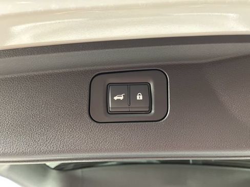 New 2026 Nissan Armada SL w/ Captain's Chari Seat Package RWD image 51