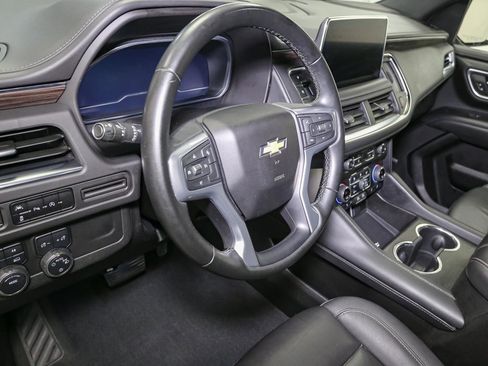 Used 2023 Chevrolet Suburban LT AWD/4WD image 23