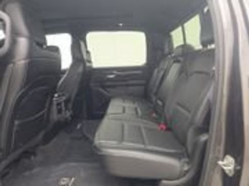 Used 2019 RAM 1500 Sport w/ Level 2 Equipment Group AWD/4WD image 4